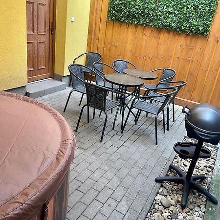 Apartament Arviz Apartman Segedyn Zewnętrze zdjęcie